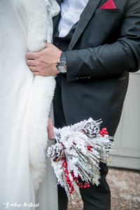 mariage-d’hiver-gilet-cape-fourrure