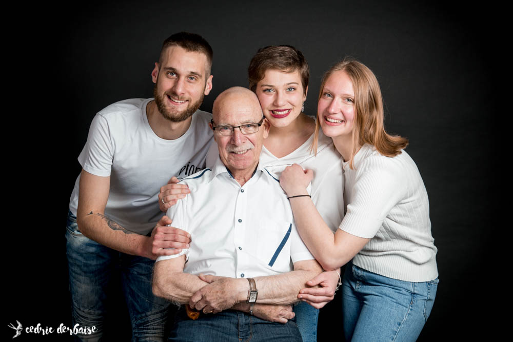 Réunir sa famille pour des photos studio