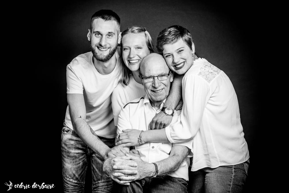 Réunir sa famille pour des photos studio