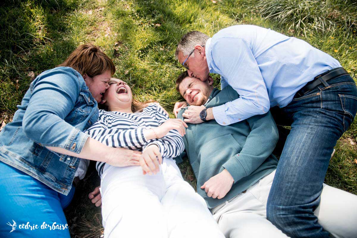 Séance photo en famille en extérieur