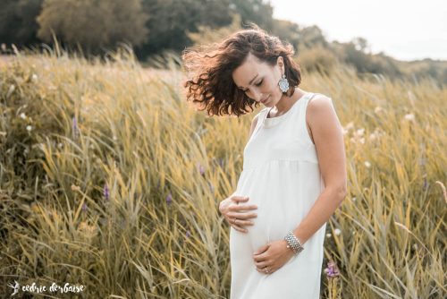 Photos de maternité en extérieur
